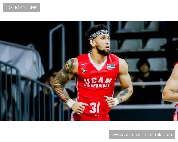 太阳侧翼突破杀伤—布克抛投得手背后的训练之道