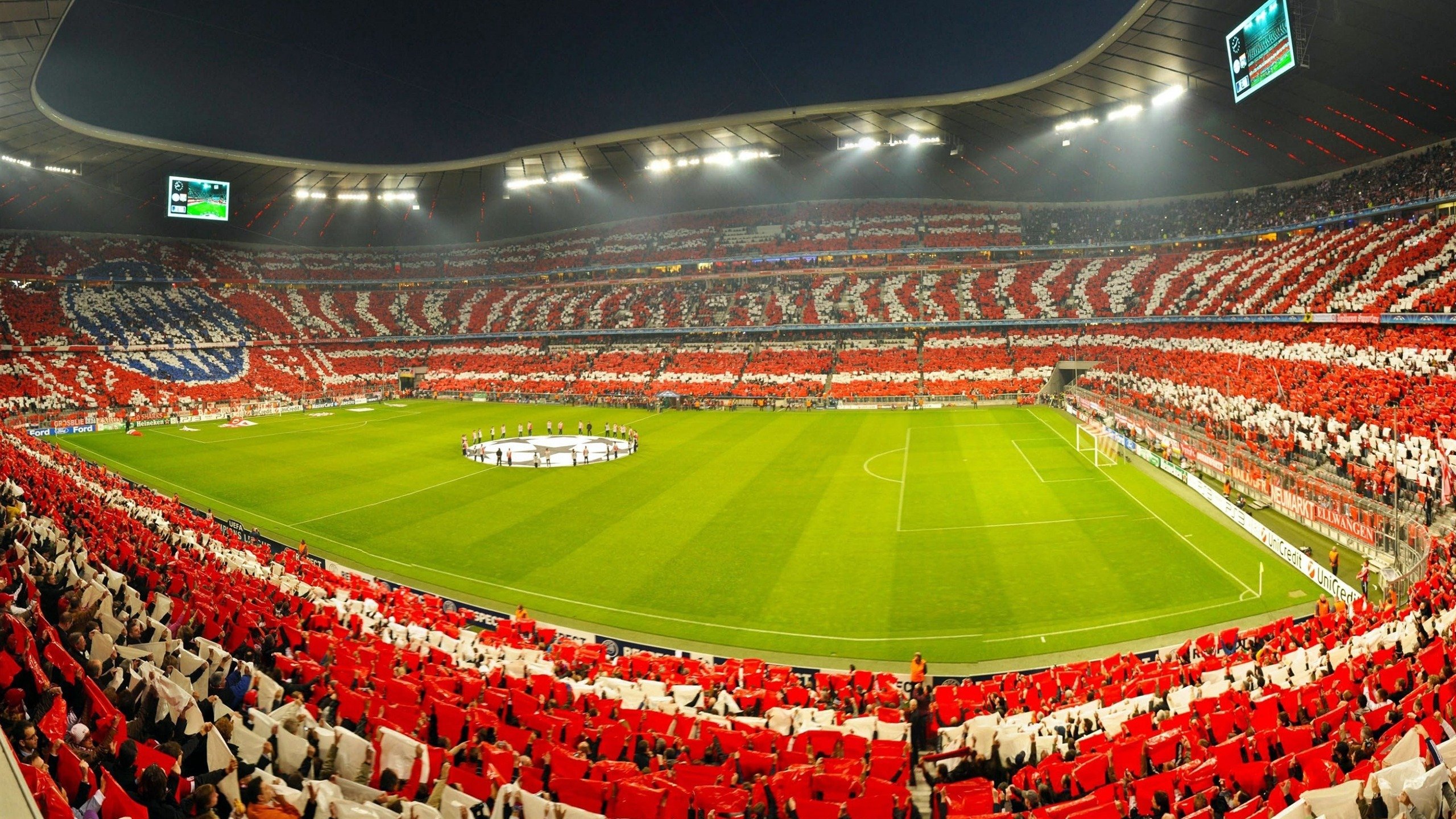 “电梯告假日”大厦集体改走楼梯一整天